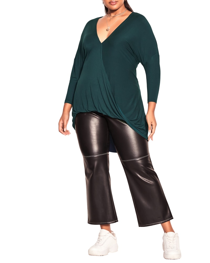 Front of a model wearing a size XXS TOP JENNIFER in Emerald by CCX. | dia_product_style_image_id:252539